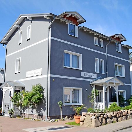 Pension Im Ostseebad Sellin エクステリア 写真