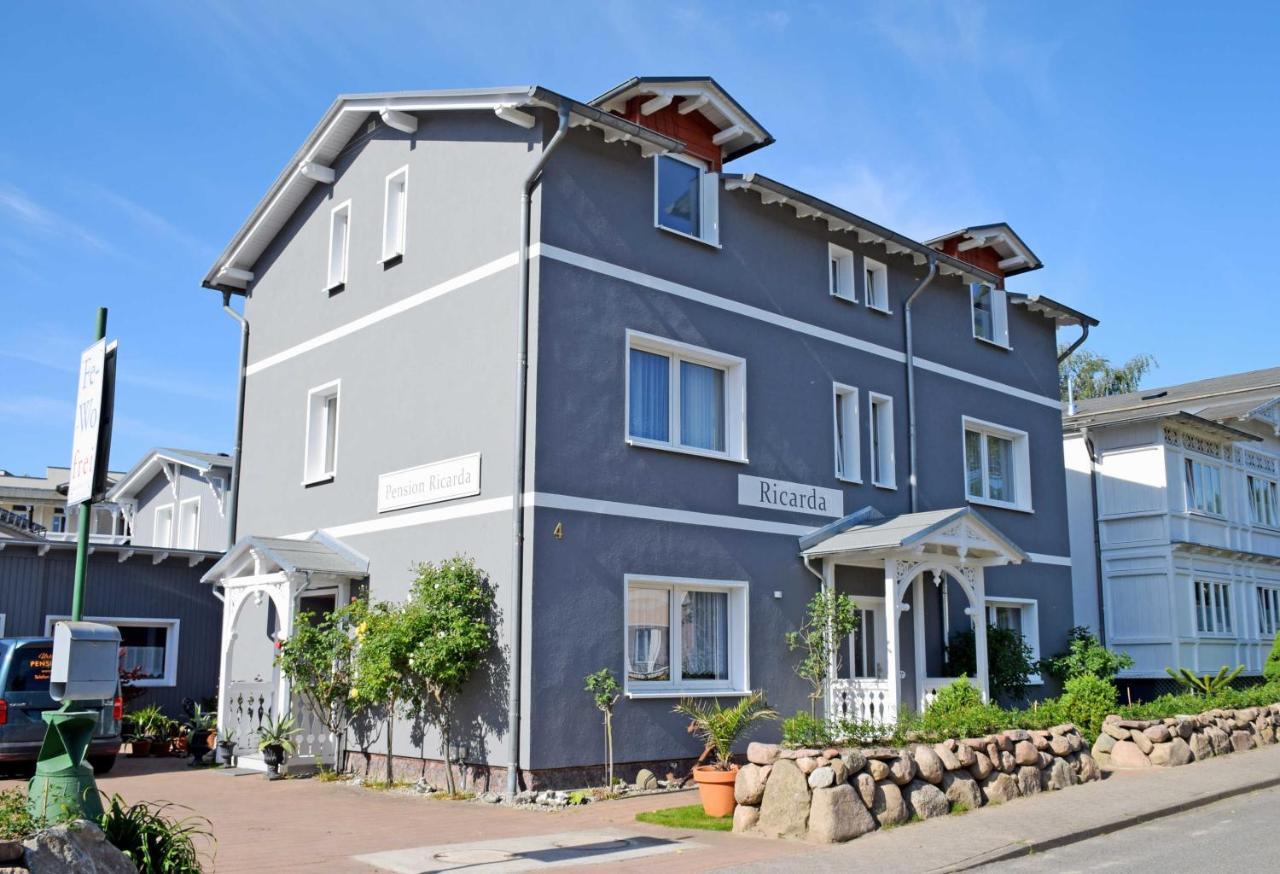 Pension Im Ostseebad Sellin エクステリア 写真